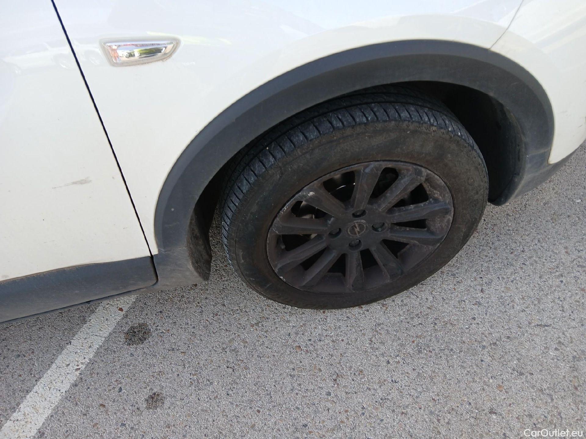  Opel  Crossland OPEL  / 2020 / 5P / crossover 1.5D 81kW (110CV) GS Line #14