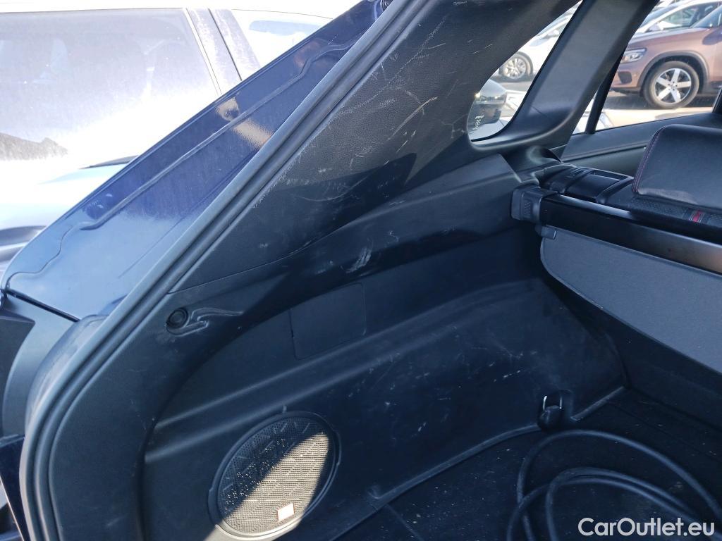  Toyota  RAV4 TOYOTA  / 2018 / 5P / todoterreno 2.5l PLUG-IN 300PH (e-CVT) Style Plus #24