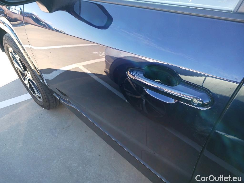  Toyota  RAV4 TOYOTA  / 2018 / 5P / todoterreno 2.5l PLUG-IN 300PH (e-CVT) Style Plus #5