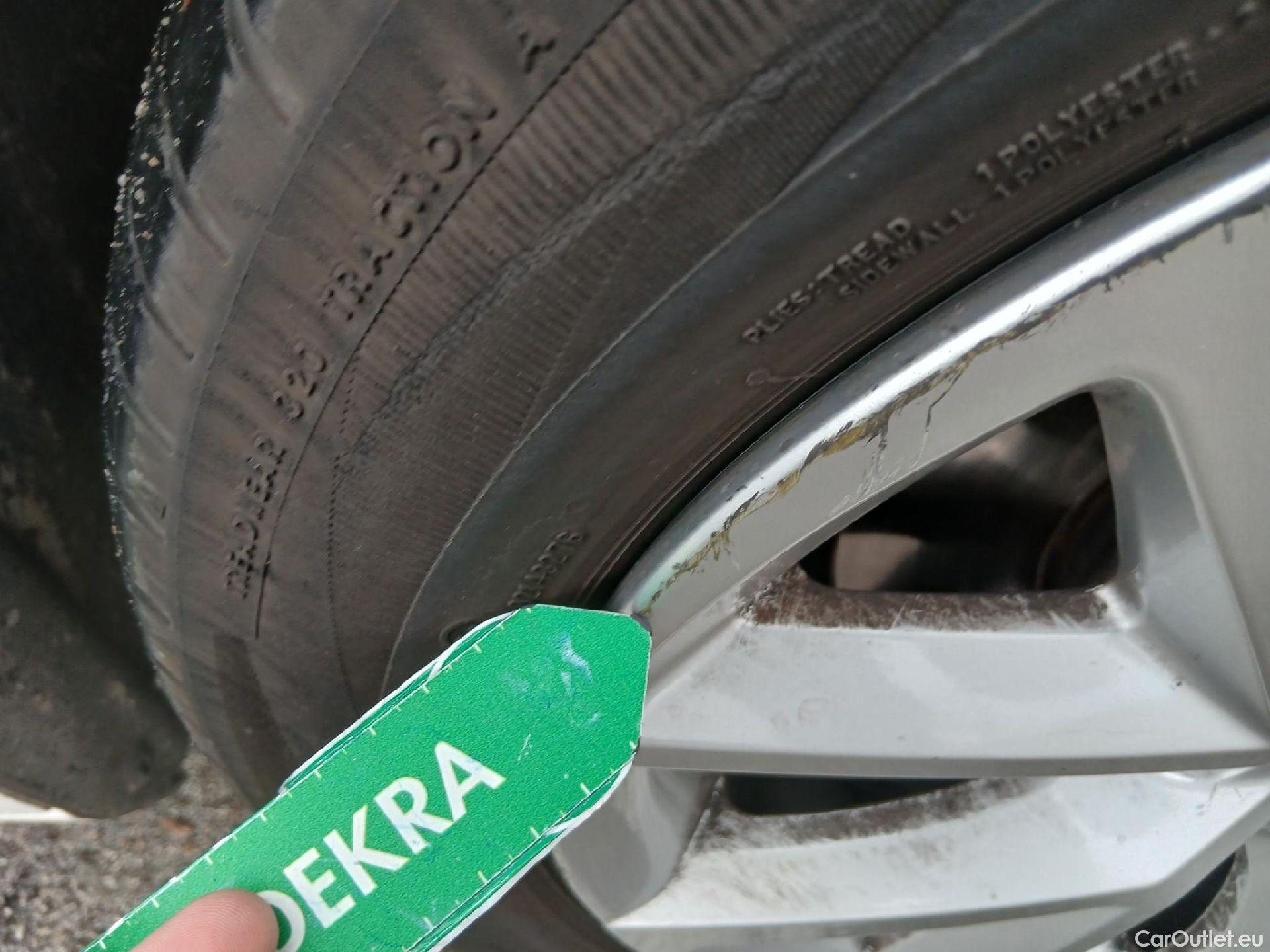  Land Rover  Discovery SEAT Nuevo León / 2020 / 5P / berlina con portón 2.0 TDI 85kW S&S Style Go(SP) #19