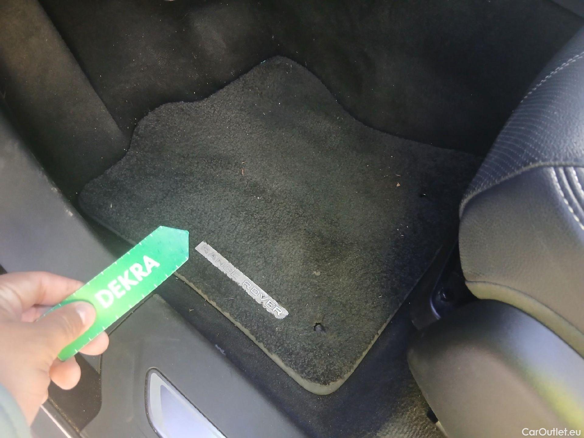  Land Rover  Range Rover LAND ROVER  Velar / 2017 / 5P / todoterreno 2.0D I4 150kW R-Dynamic S 4WD Auto #4