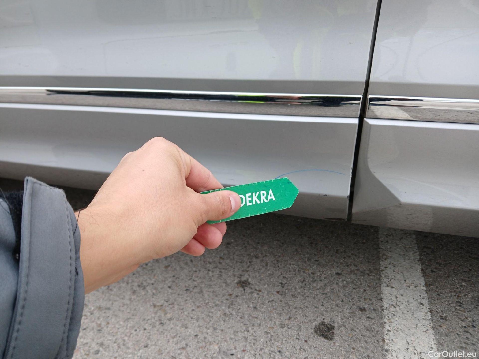  Volkswagen  Tiguan VOLKSWAGEN  / 2016 / 5P / todoterreno Advance 2.0 TDI 110kW (150CV) DSG #9