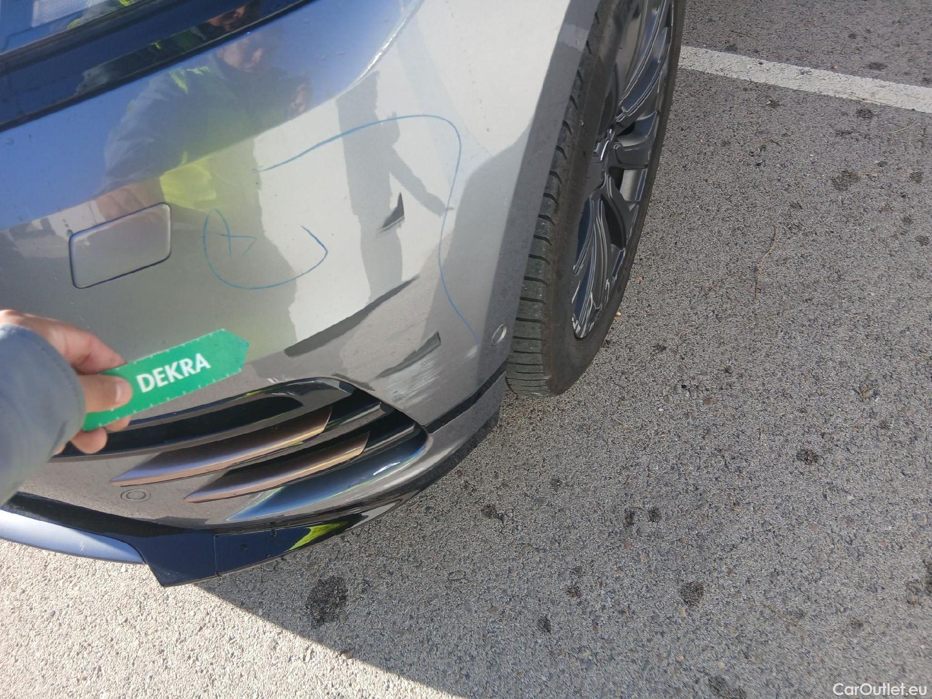  Land Rover  Range Rover LAND ROVER  Velar / 2017 / 5P / todoterreno 2.0D I4 150kW R-Dynamic S 4WD Auto #8