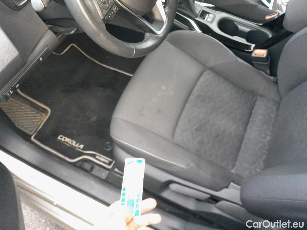  Toyota  Corolla TOYOTA  / 2019 / 5P / familiar 1.8 125H BUSINESS PLUS E-CVT TOU SPORT #20