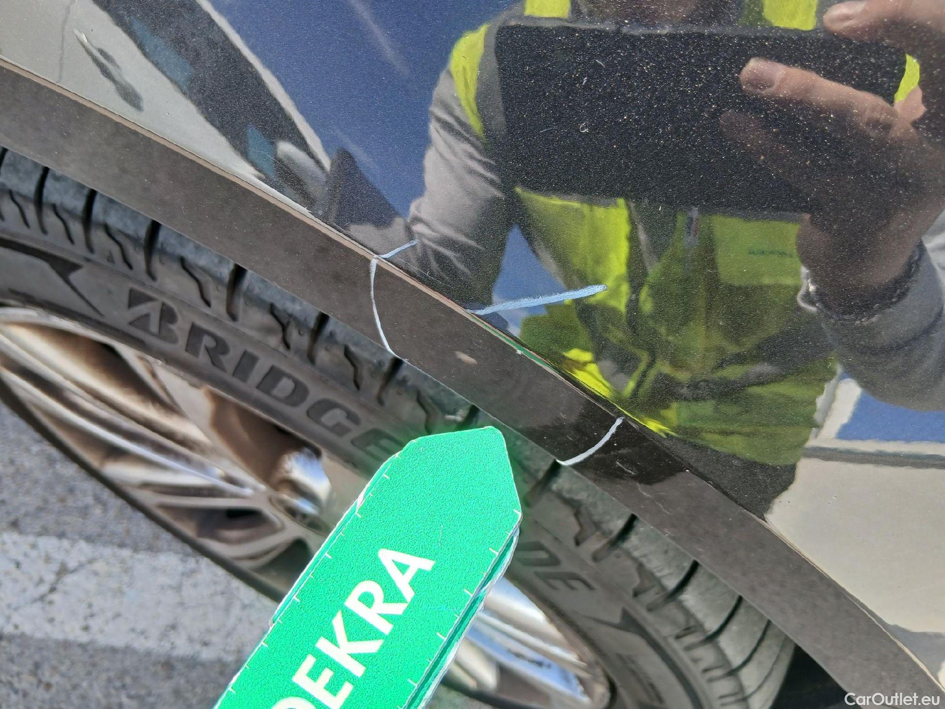  Land Rover  Discovery OPEL Insignia / 2020 / 5P / berlina con portón GS Business Elegance 2.0D DVH 130kW MT6 #23