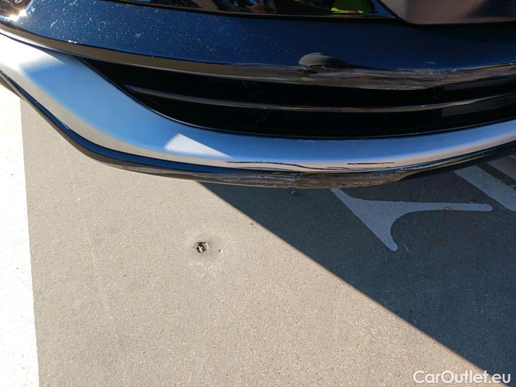  Toyota  RAV4 TOYOTA  / 2018 / 5P / todoterreno 2.5l PLUG-IN 300PH (e-CVT) Style Plus #30