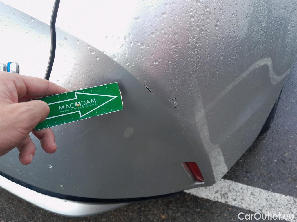  Toyota  Corolla TOYOTA  / 2019 / 5P / familiar 1.8 125H BUSINESS PLUS E-CVT TOU SPORT #18