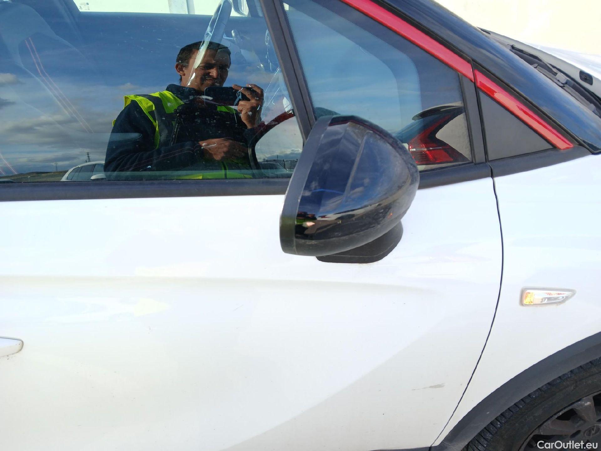  Opel  Crossland OPEL  / 2020 / 5P / crossover 1.5D 81kW (110CV) GS Line #25