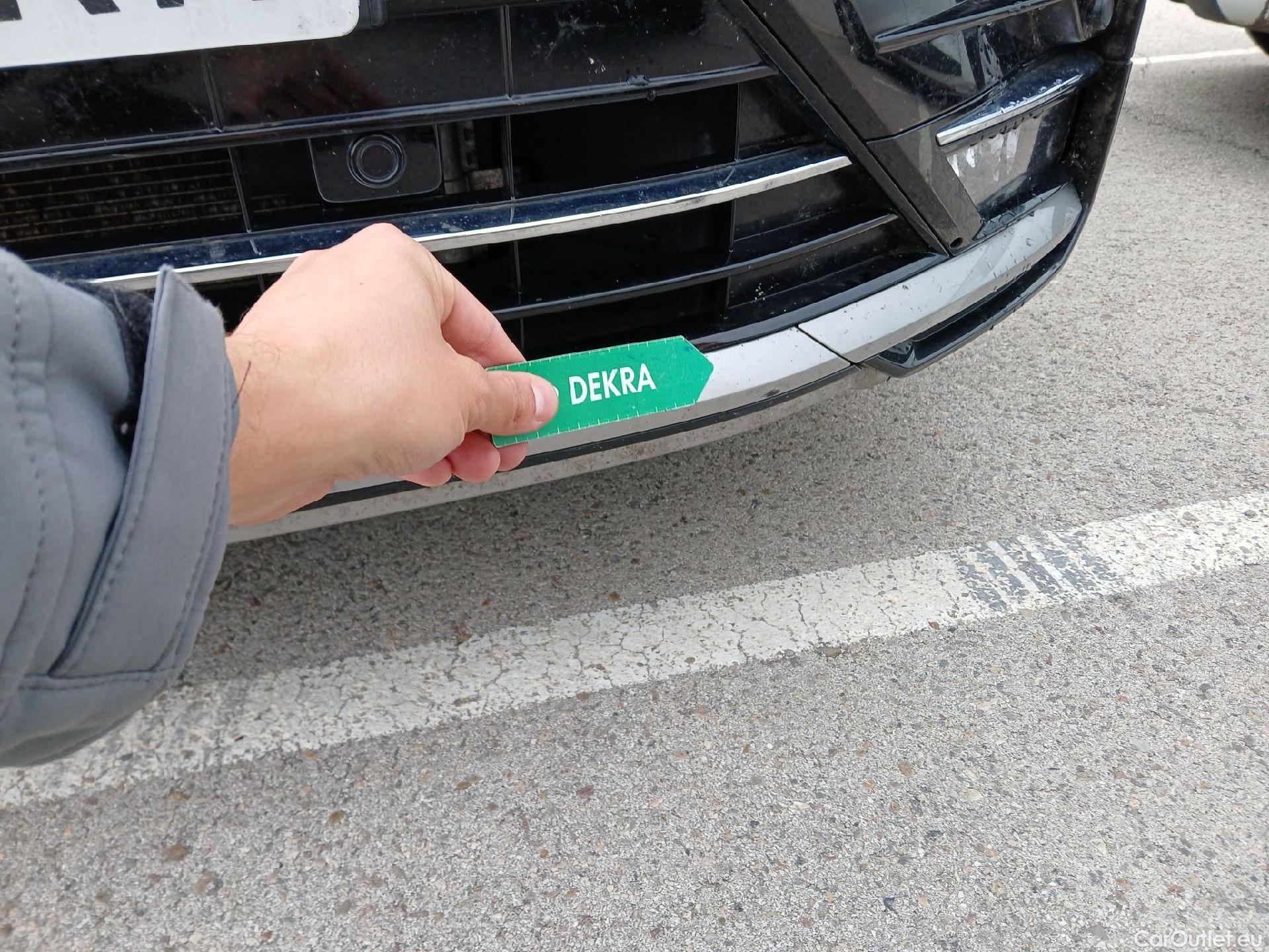  Volkswagen  Tiguan VOLKSWAGEN  / 2016 / 5P / todoterreno Advance 2.0 TDI 110kW (150CV) DSG #3