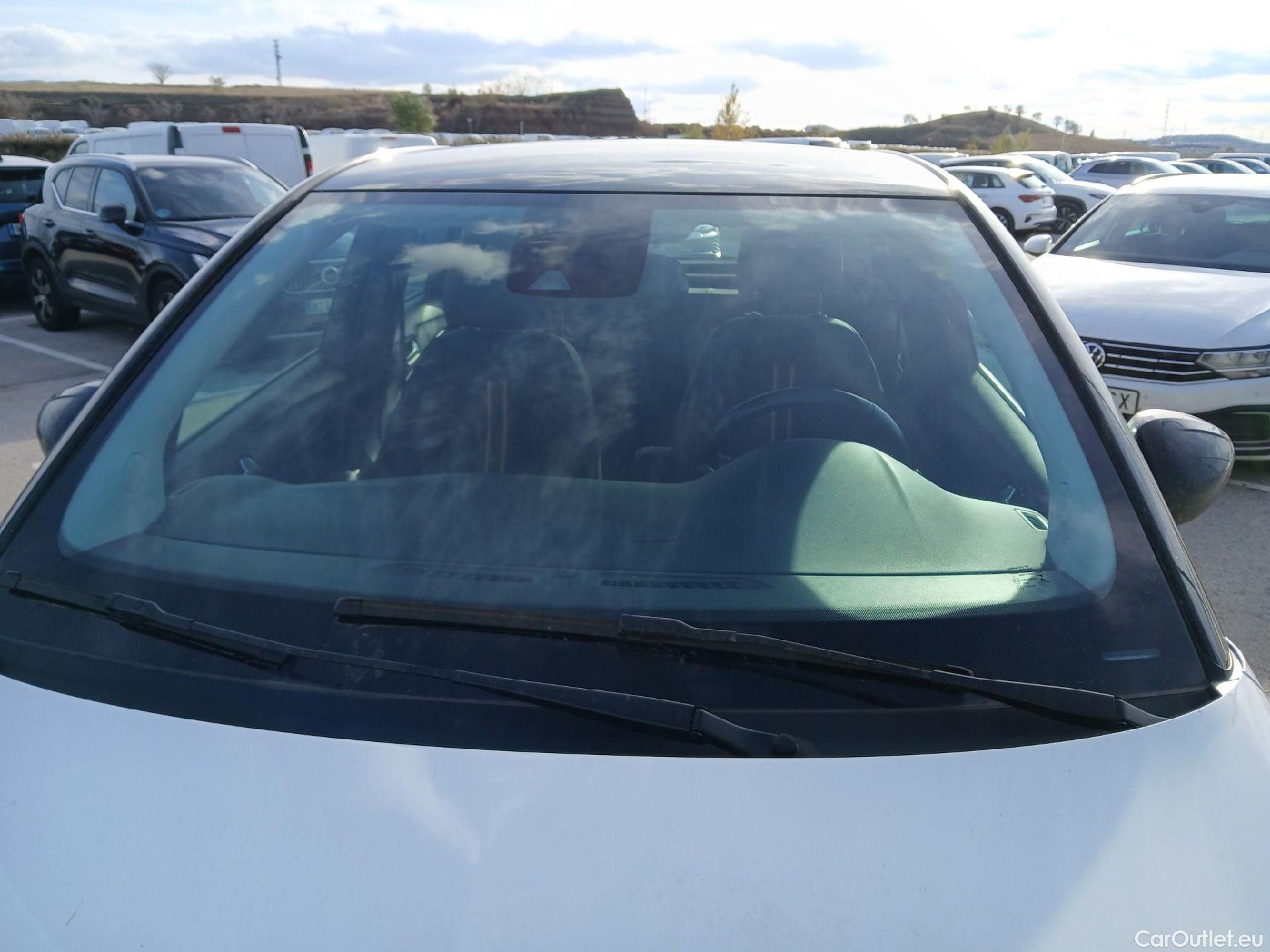  Opel  Crossland OPEL  / 2020 / 5P / crossover 1.5D 81kW (110CV) GS Line #15