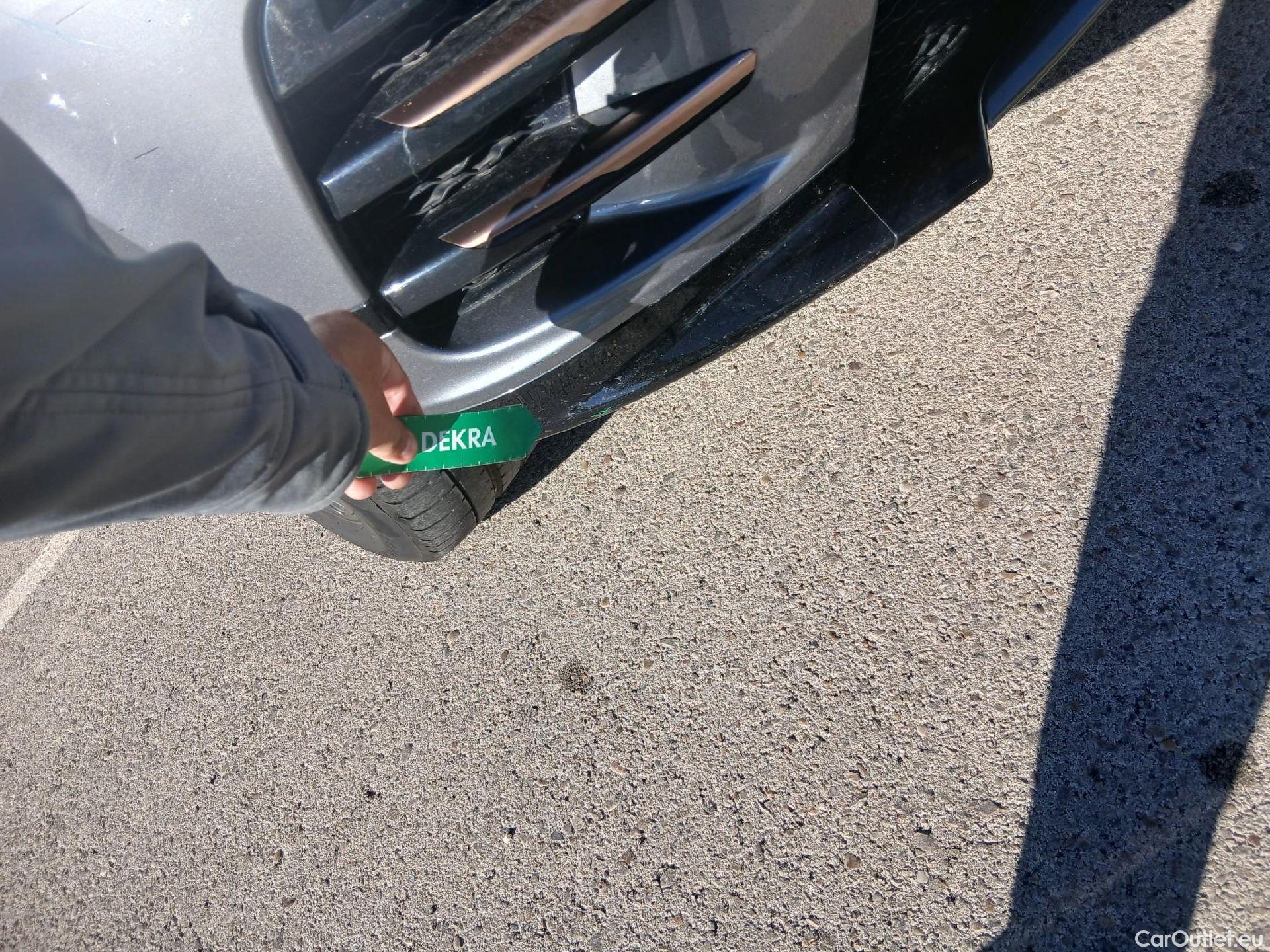  Land Rover  Range Rover LAND ROVER  Velar / 2017 / 5P / todoterreno 2.0D I4 150kW R-Dynamic S 4WD Auto #10