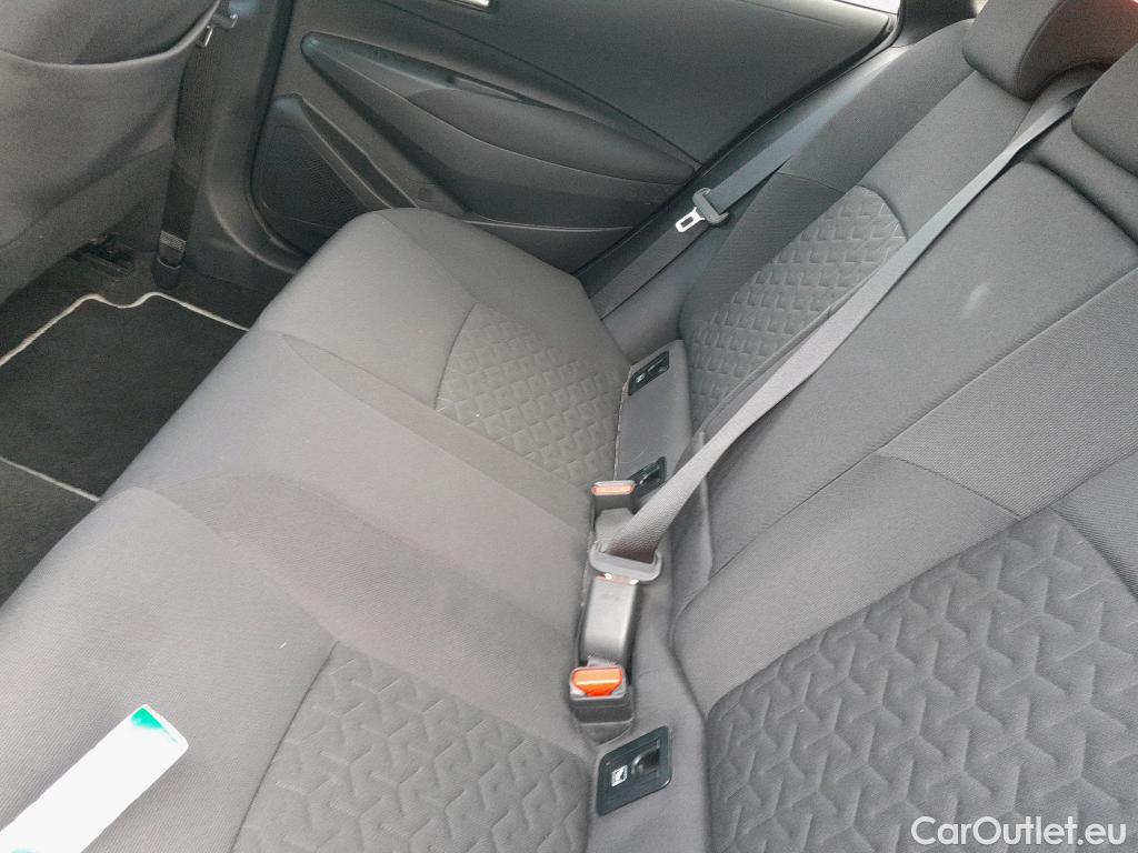  Toyota  Corolla TOYOTA  / 2019 / 5P / familiar 1.8 125H BUSINESS PLUS E-CVT TOU SPORT #19