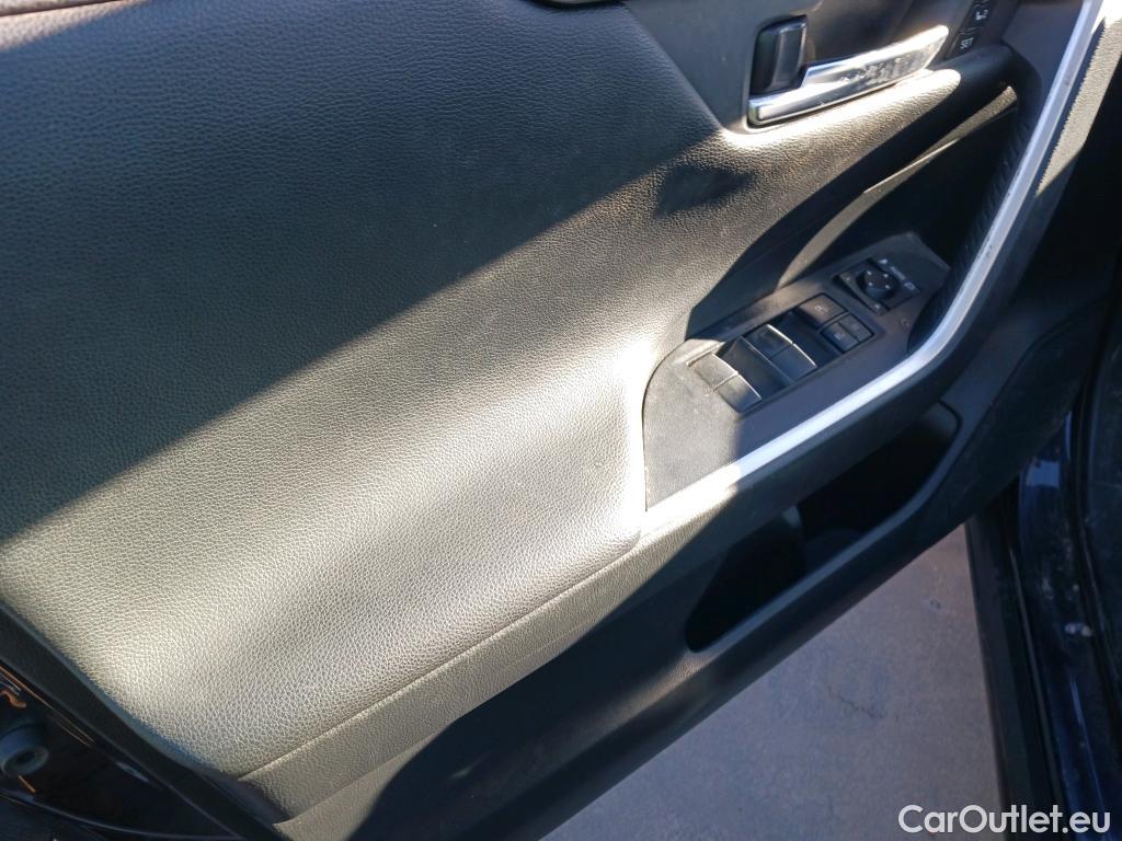  Toyota  RAV4 TOYOTA  / 2018 / 5P / todoterreno 2.5l PLUG-IN 300PH (e-CVT) Style Plus #20