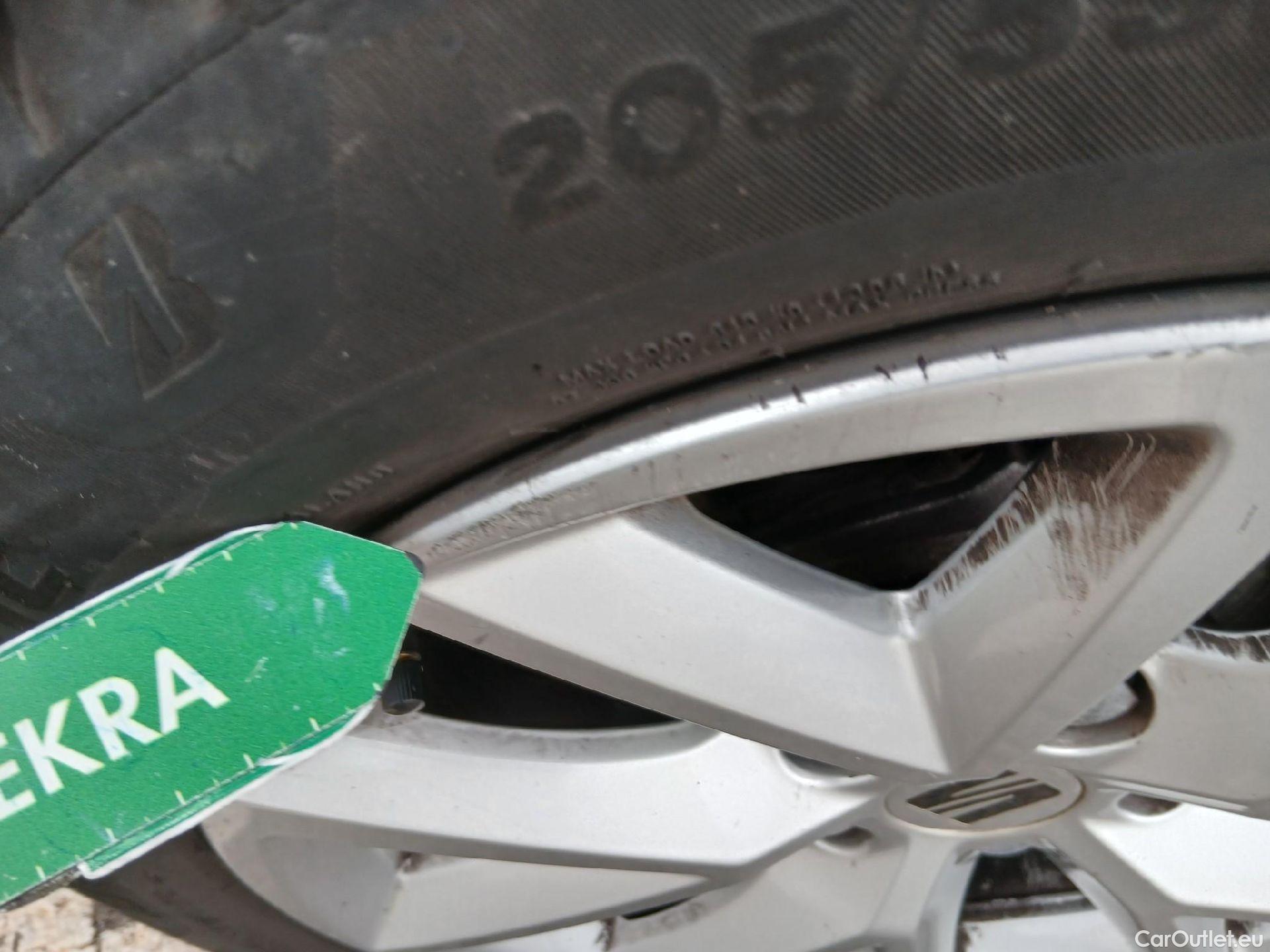  Land Rover  Discovery SEAT Nuevo León / 2020 / 5P / berlina con portón 2.0 TDI 85kW S&S Style Go(SP) #15