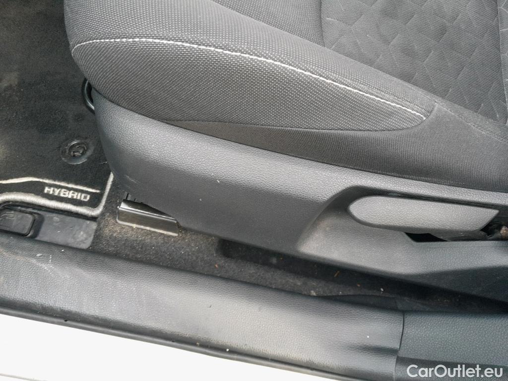  Toyota  Corolla TOYOTA  / 2019 / 5P / familiar 1.8 125H BUSINESS PLUS E-CVT TOU SPORT #8