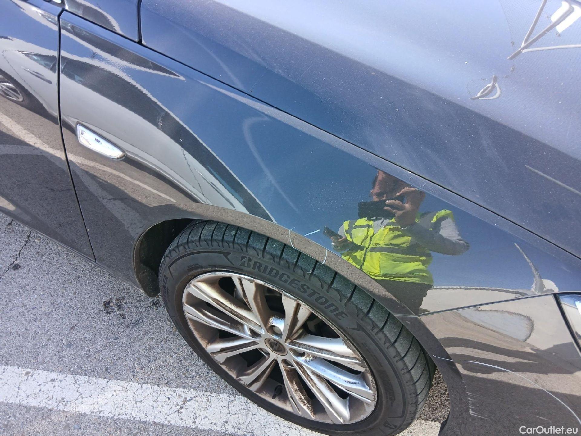  Land Rover  Discovery OPEL Insignia / 2020 / 5P / berlina con portón GS Business Elegance 2.0D DVH 130kW MT6 #22