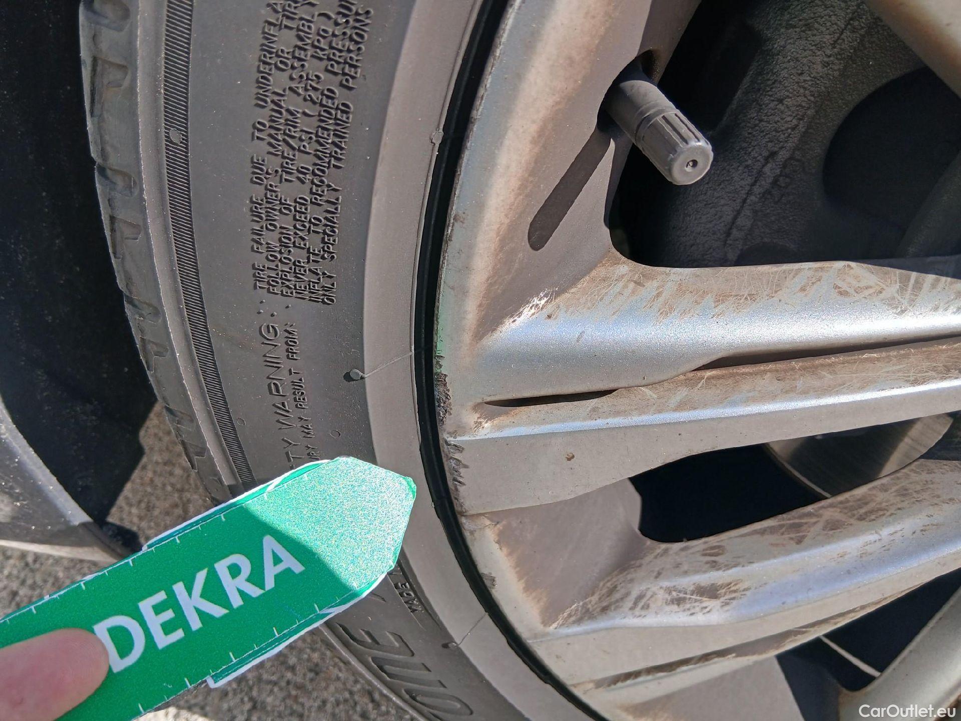  Land Rover  Discovery OPEL Insignia / 2020 / 5P / berlina con portón GS Business Elegance 2.0D DVH 130kW MT6 #2