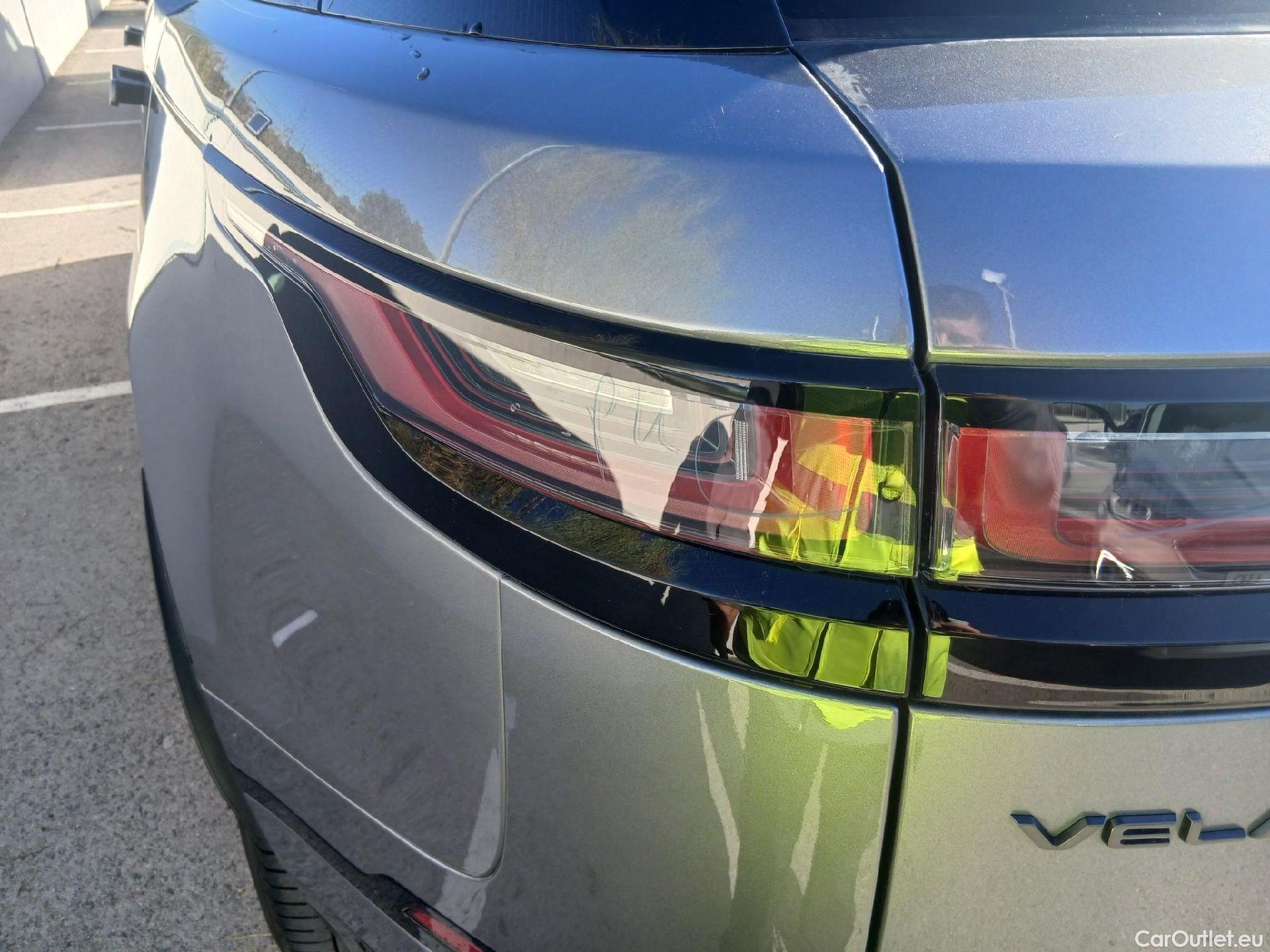  Land Rover  Range Rover LAND ROVER  Velar / 2017 / 5P / todoterreno 2.0D I4 150kW R-Dynamic S 4WD Auto #25