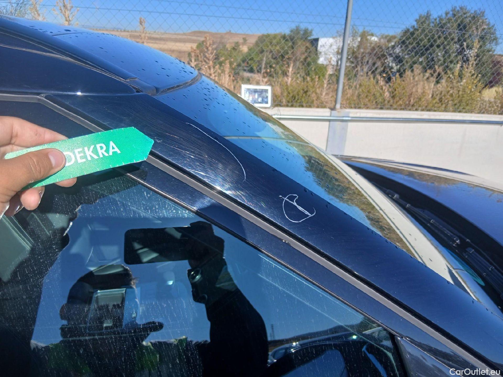  Land Rover  Range Rover LAND ROVER  Velar / 2017 / 5P / todoterreno 2.0D I4 150kW R-Dynamic S 4WD Auto #44