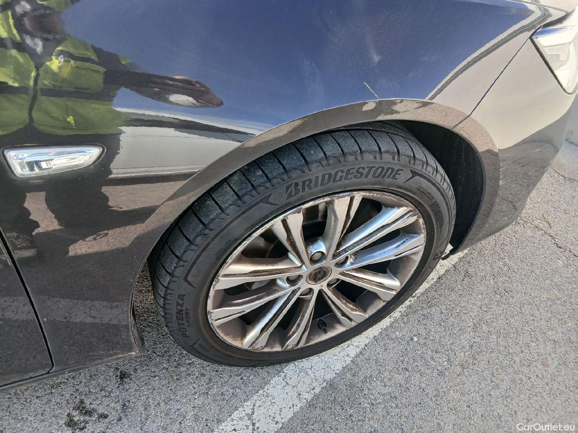  Land Rover  Discovery OPEL Insignia / 2020 / 5P / berlina con portón GS Business Elegance 2.0D DVH 130kW MT6 #9