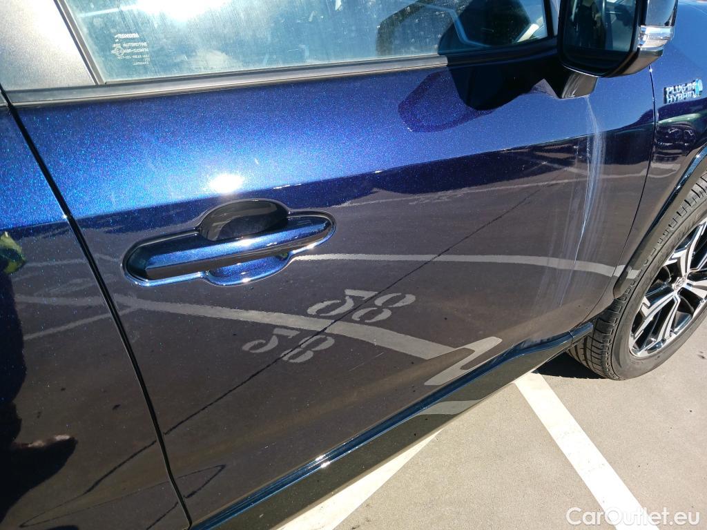  Toyota  RAV4 TOYOTA  / 2018 / 5P / todoterreno 2.5l PLUG-IN 300PH (e-CVT) Style Plus #38