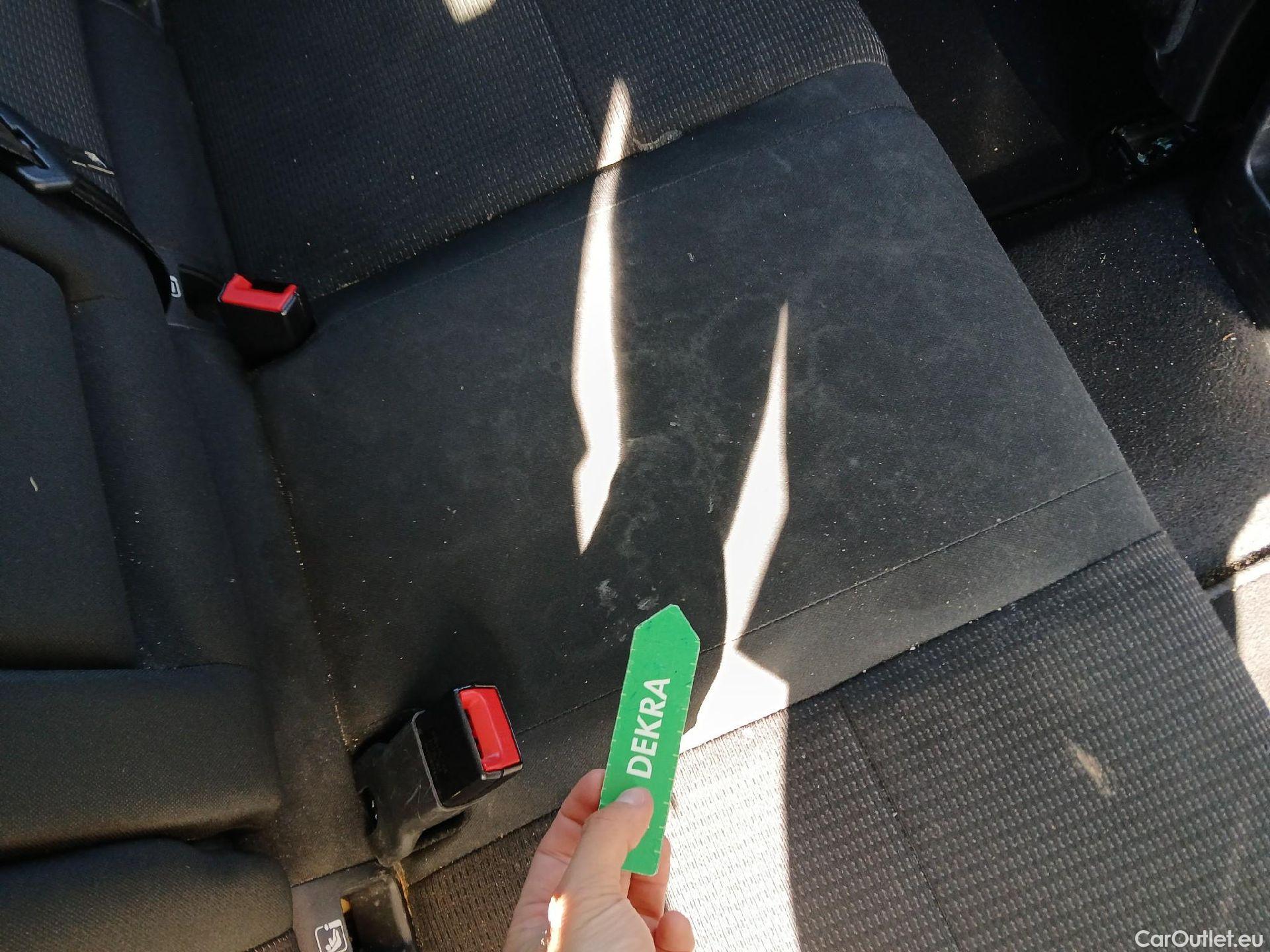  Nissan  Qashqai NISSAN  / 2021 / 5P / todoterreno DIG-T 103kW (140CV) mHEV 4x2 Acenta #4