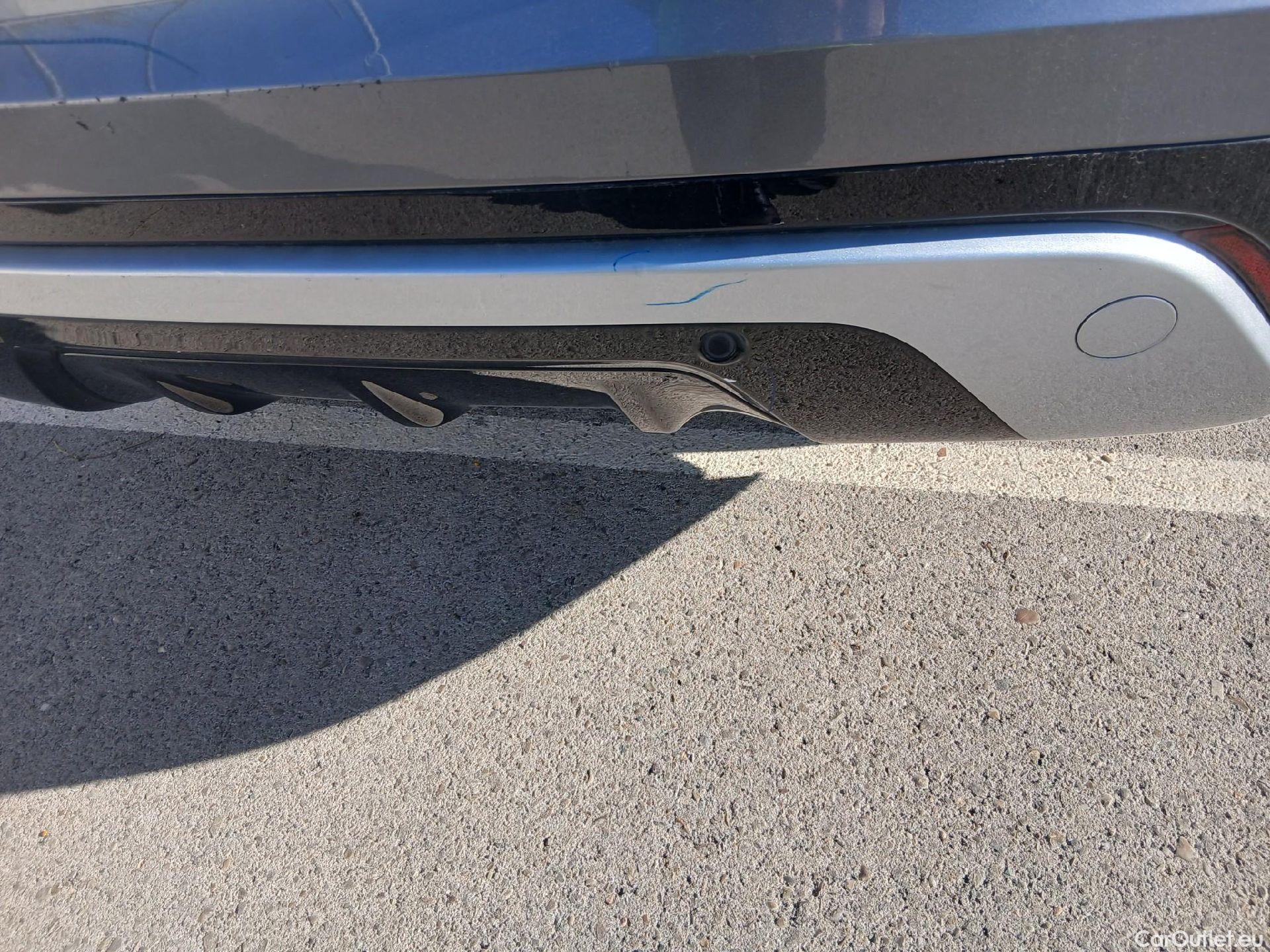  Land Rover  Range Rover LAND ROVER  Velar / 2017 / 5P / todoterreno 2.0D I4 150kW R-Dynamic S 4WD Auto #32