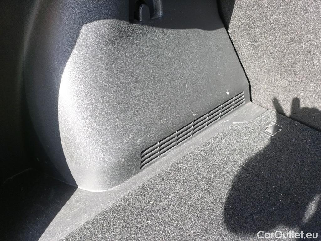  Hyundai  Konna HYUNDAI Kona / 2020 / 5P / todoterreno 1.6 GDI HEV Style Sky DCT #14