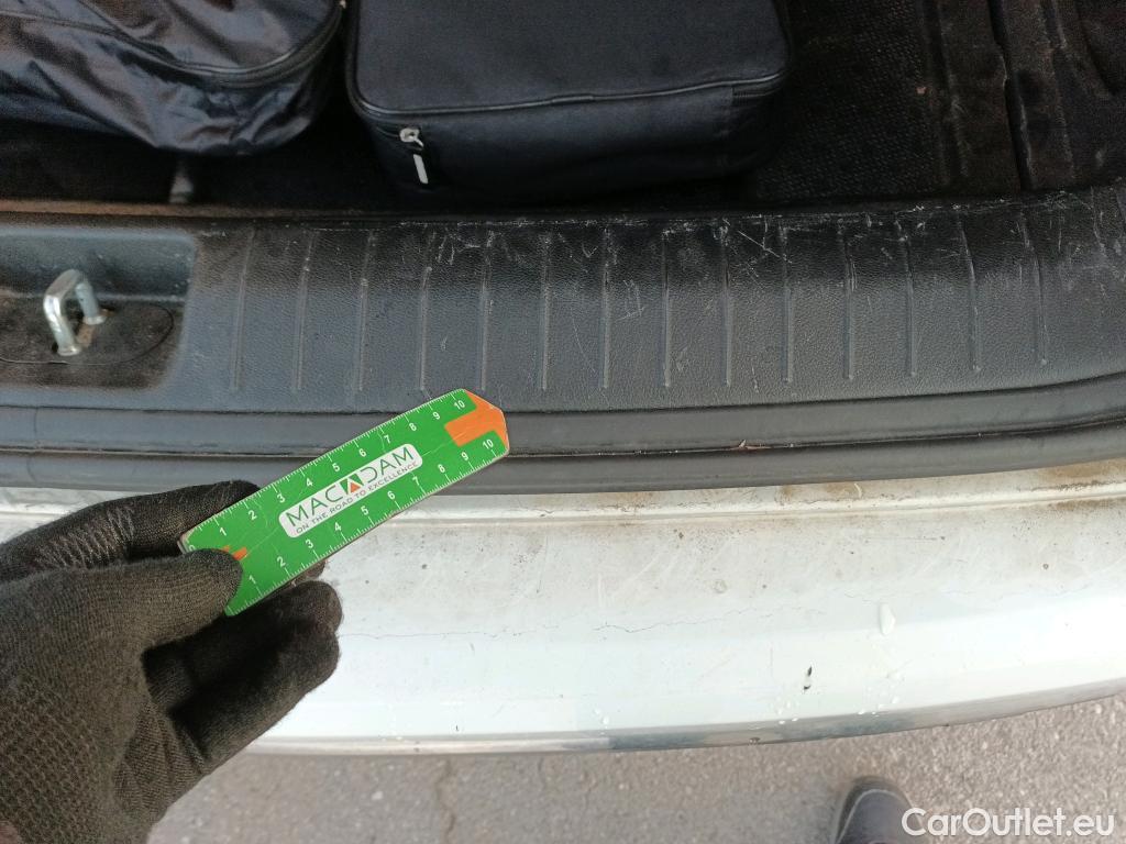  KIA  Sportage KIA  / 2018 / 5P / todoterreno 1.6 MHEV Concept 85kW (115CV) 4x2 #27