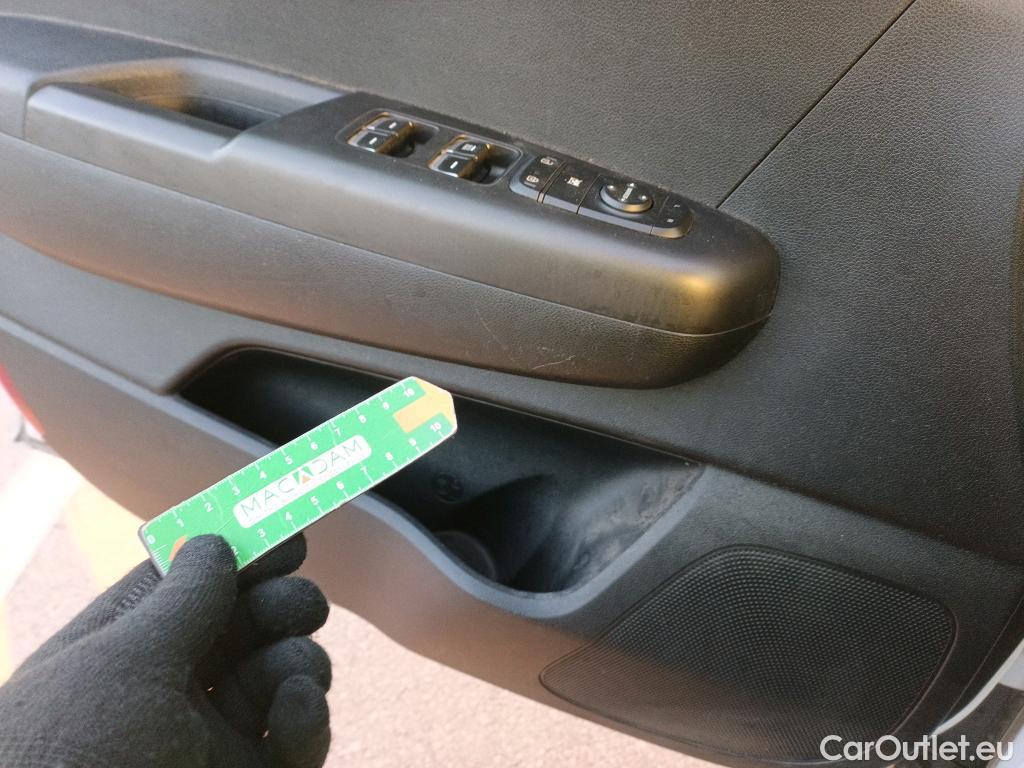  KIA  Sportage KIA  / 2018 / 5P / todoterreno 1.6 MHEV Concept 85kW (115CV) 4x2 #23