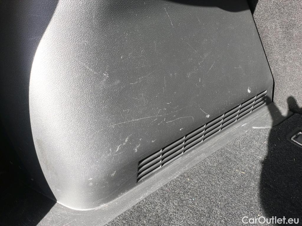  Hyundai  Konna HYUNDAI Kona / 2020 / 5P / todoterreno 1.6 GDI HEV Style Sky DCT #15