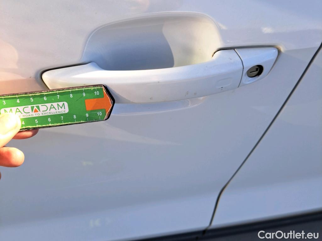  Audi  Q2 AUDI  / 2016 / 5P / todoterreno Design 30 TFSI 85kW (116CV) #17