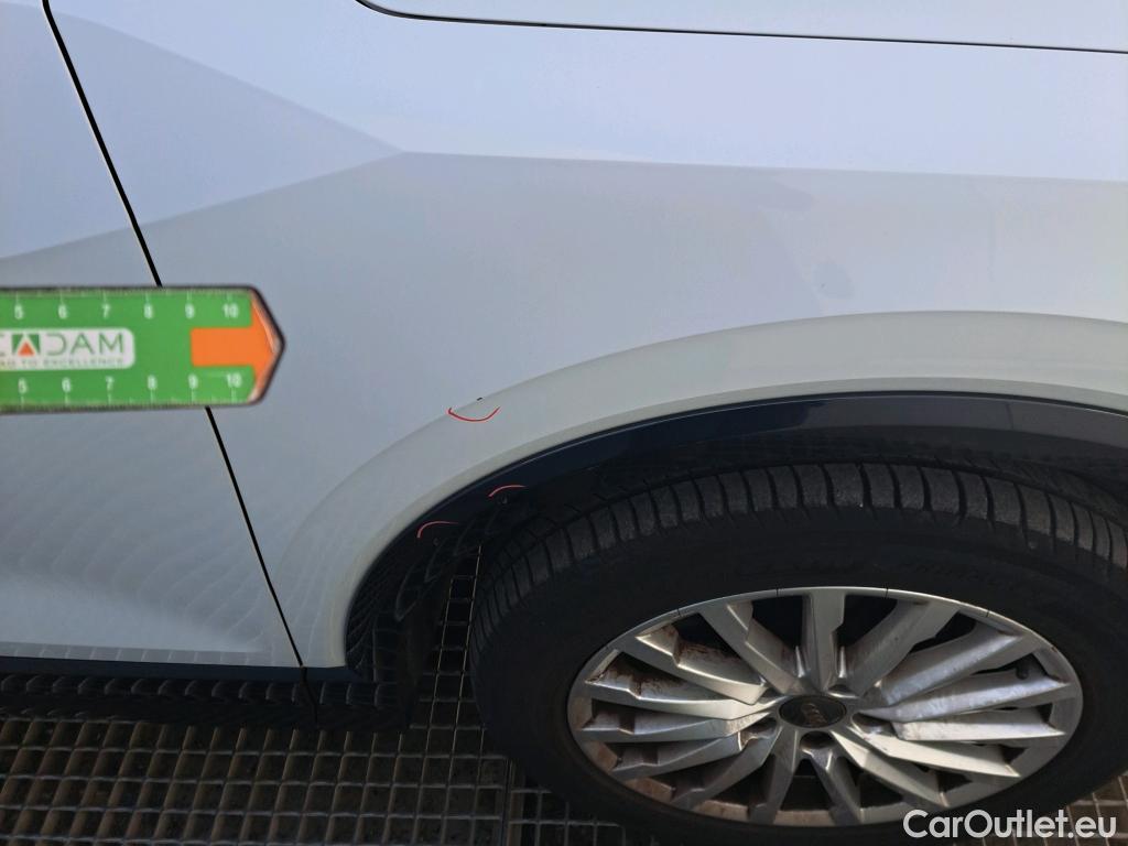  Audi  Q2 AUDI  / 2016 / 5P / todoterreno Design 30 TFSI 85kW (116CV) #33