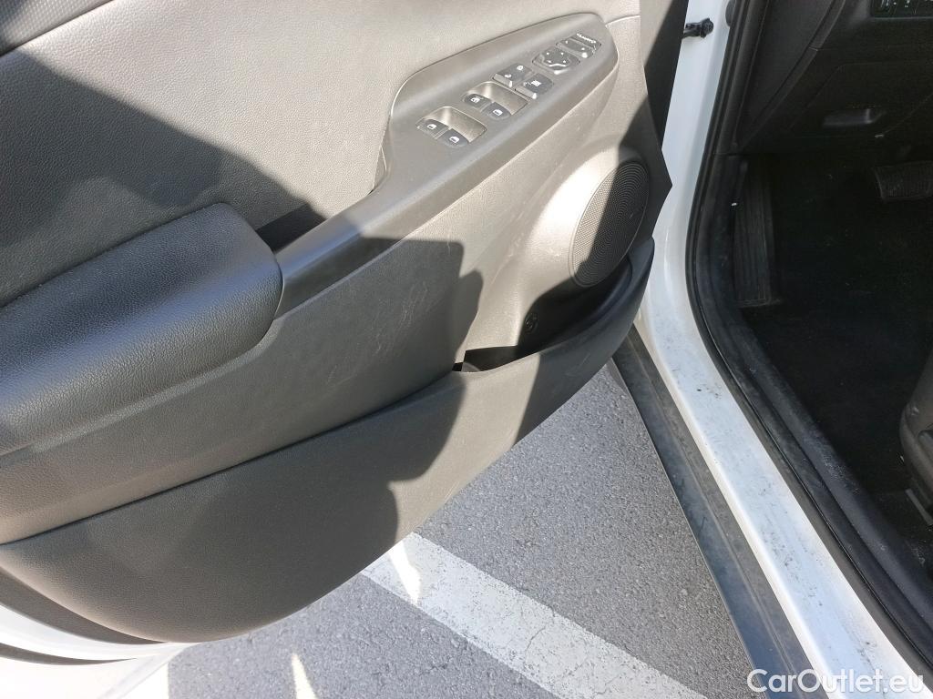  Hyundai  Konna HYUNDAI Kona / 2020 / 5P / todoterreno 1.6 GDI HEV Style Sky DCT #11