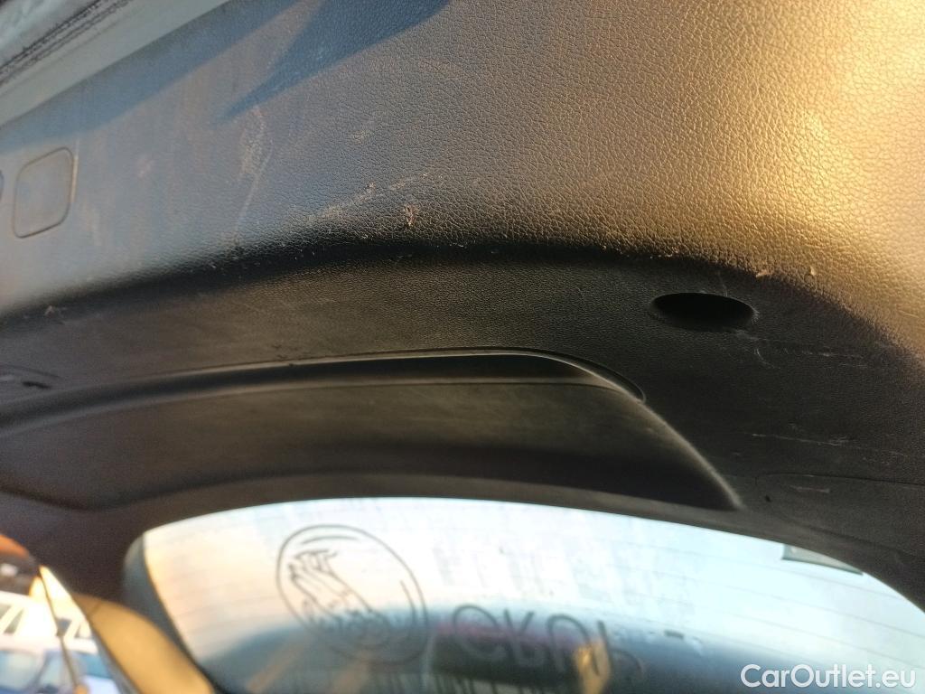  KIA  Sportage KIA  / 2018 / 5P / todoterreno 1.6 MHEV Concept 85kW (115CV) 4x2 #18