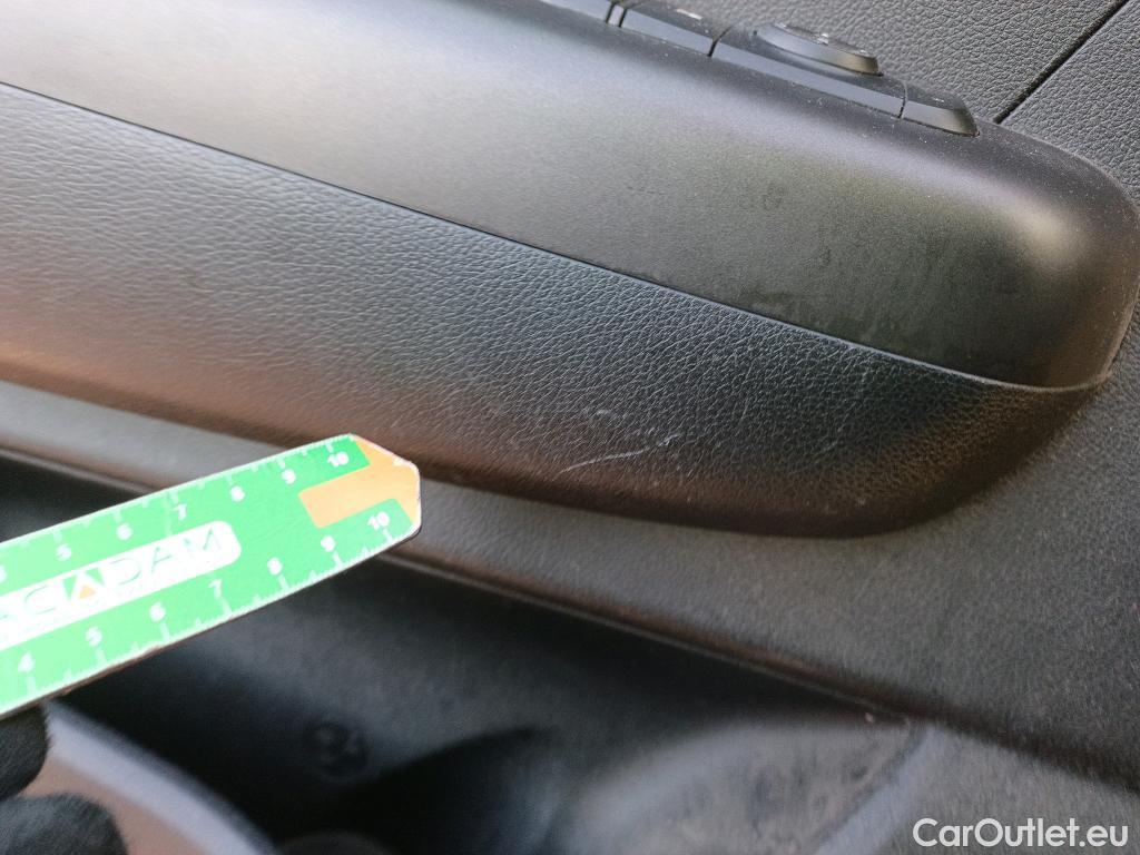  KIA  Sportage KIA  / 2018 / 5P / todoterreno 1.6 MHEV Concept 85kW (115CV) 4x2 #24