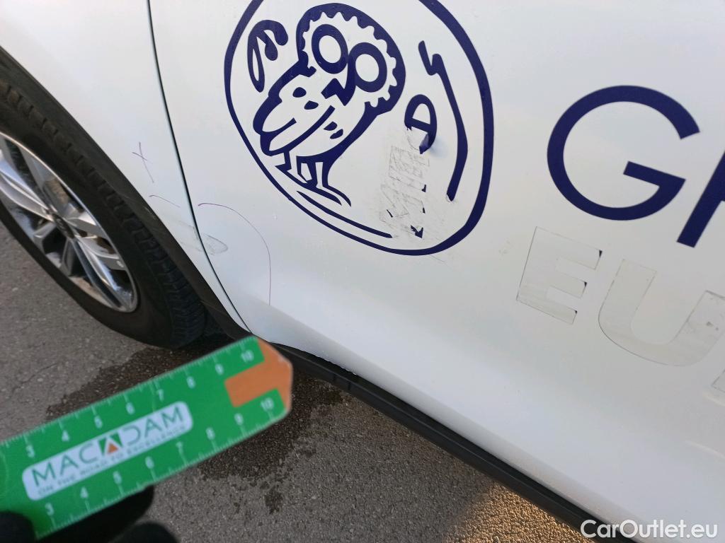  KIA  Sportage KIA  / 2018 / 5P / todoterreno 1.6 MHEV Concept 85kW (115CV) 4x2 #3