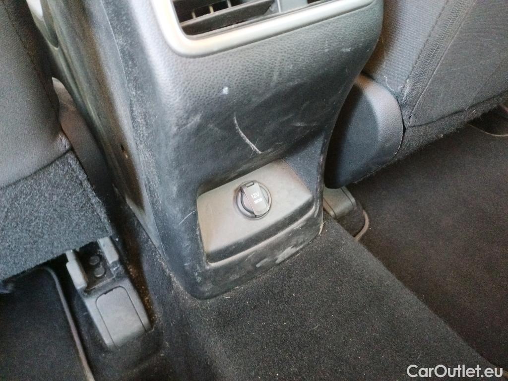  KIA  Sportage KIA  / 2018 / 5P / todoterreno 1.6 MHEV Concept 85kW (115CV) 4x2 #9