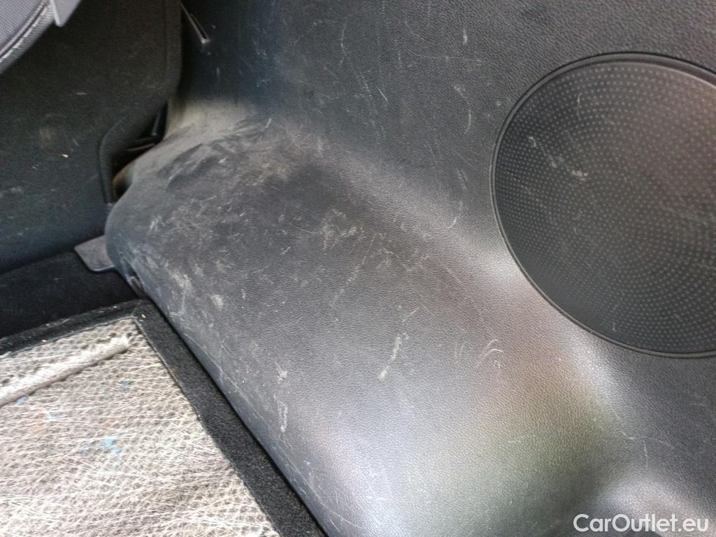  KIA  Sportage KIA  / 2018 / 5P / todoterreno 1.6 MHEV Concept 85kW (115CV) 4x2 #20