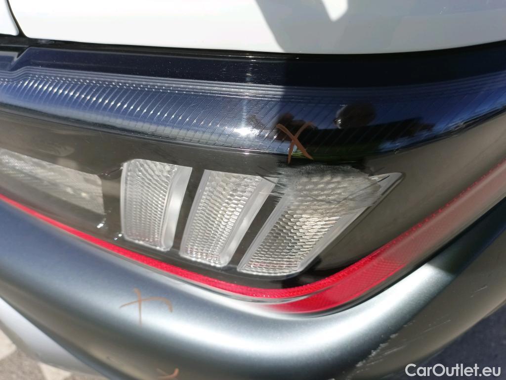  Hyundai  Konna HYUNDAI Kona / 2020 / 5P / todoterreno 1.6 GDI HEV Style Sky DCT #2