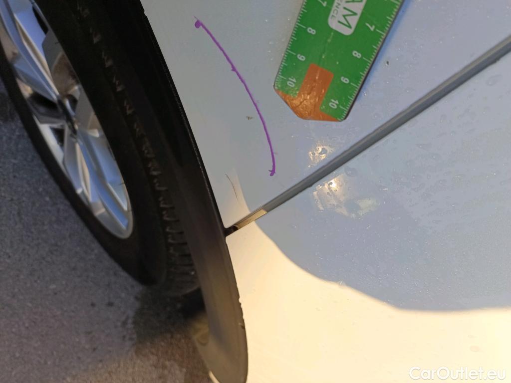  KIA  Sportage KIA  / 2018 / 5P / todoterreno 1.6 MHEV Concept 85kW (115CV) 4x2 #2