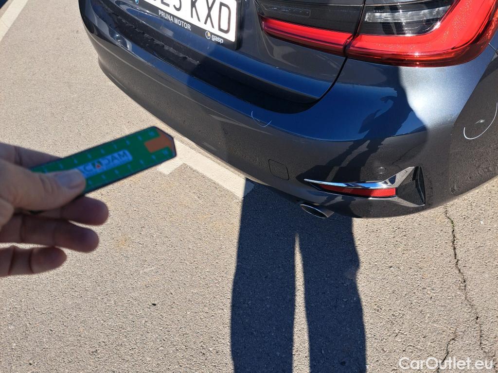  Bmw  Serie 3 BMW  / 2018 / 4P / sedán 318d #11