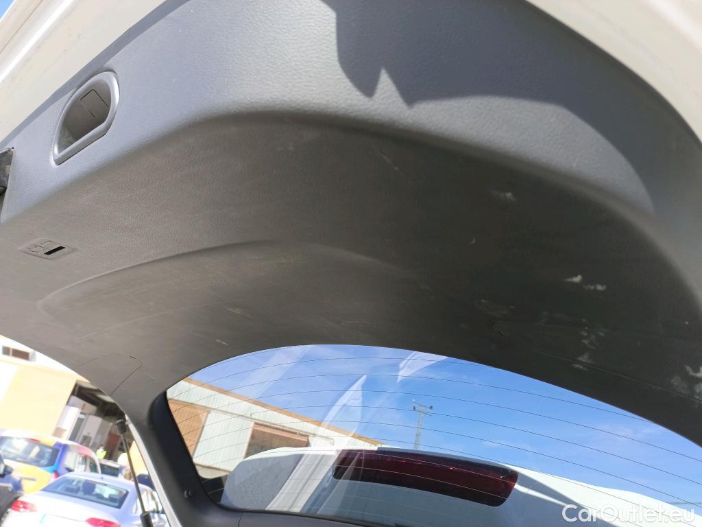  Hyundai  Konna HYUNDAI Kona / 2020 / 5P / todoterreno 1.6 GDI HEV Style Sky DCT #16