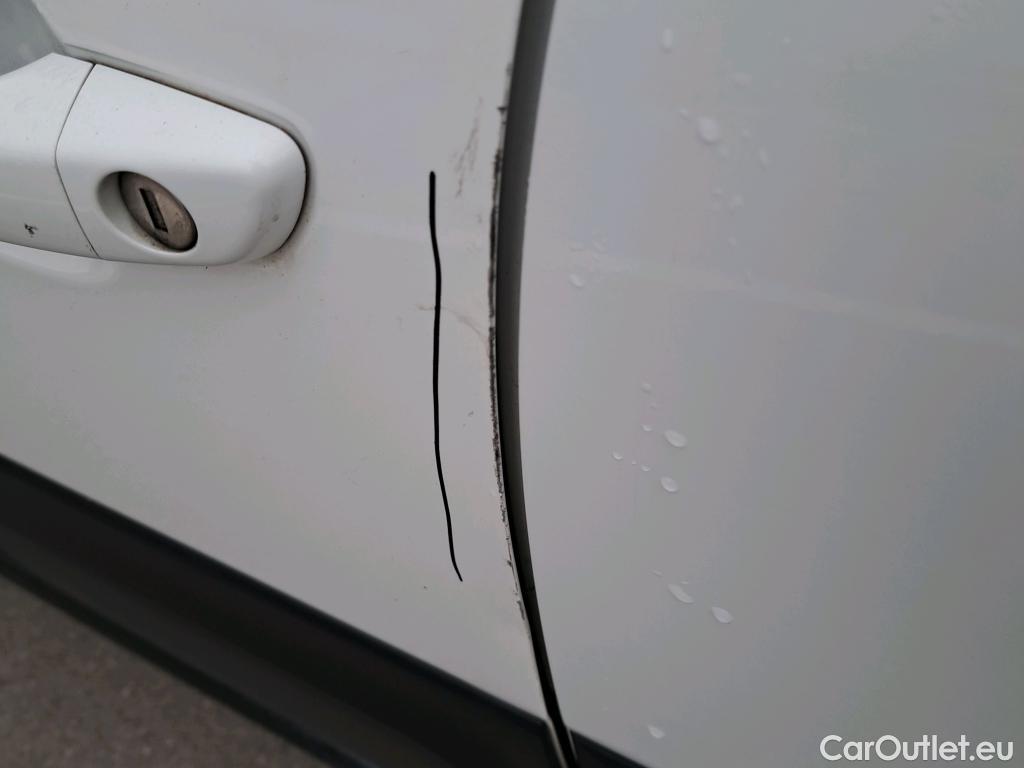  Citroen  C3 CITROEN  / 2020 / 5P / berlina con portón BlueHDi 75KW (100CV) S&S Feel Pack #8