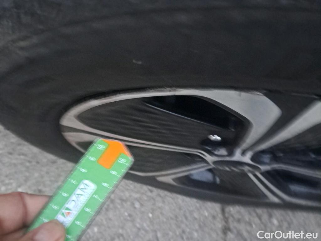  KIA  XCeed KIA  1.6 GDi PHEV 104kW (141CV) eDrive (AC) #16