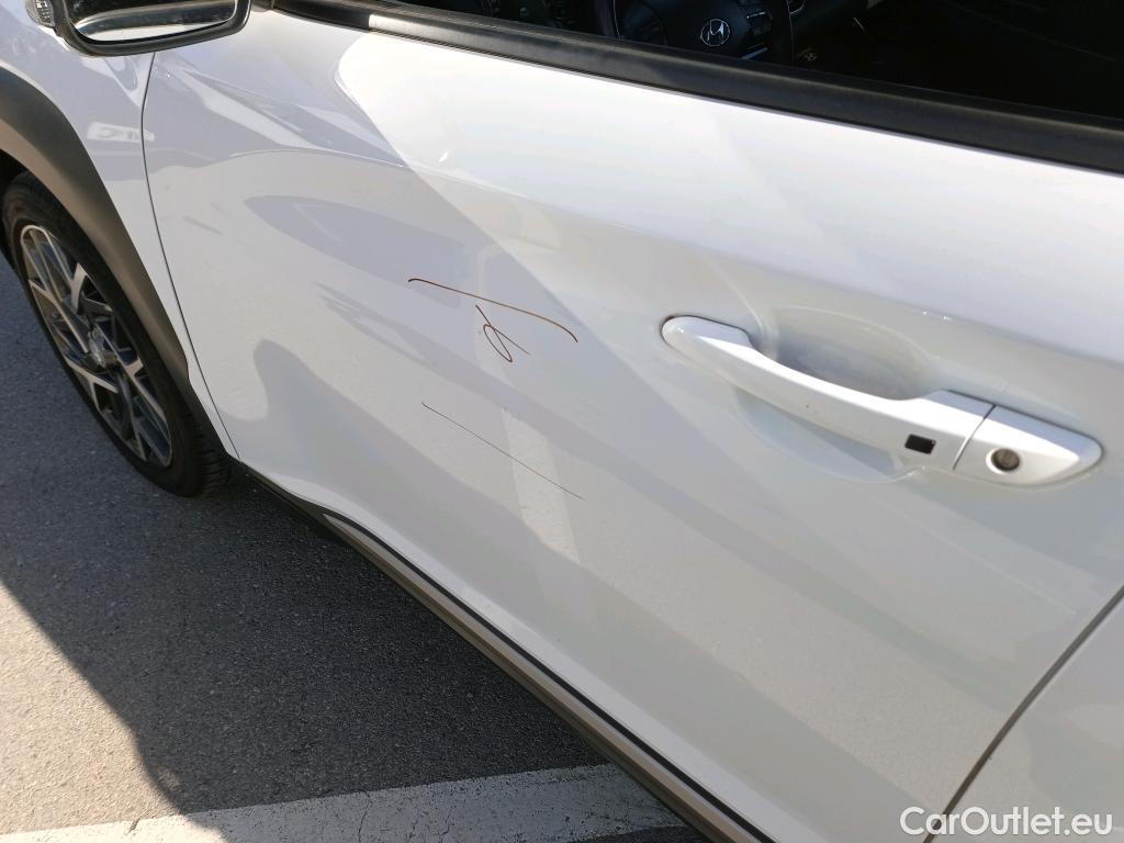  Hyundai  Konna HYUNDAI Kona / 2020 / 5P / todoterreno 1.6 GDI HEV Style Sky DCT #5