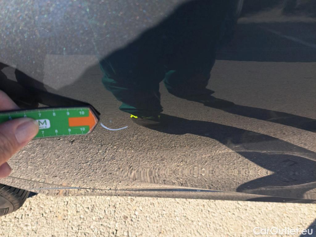  Bmw  Serie 3 BMW  / 2018 / 4P / sedán 318d #22