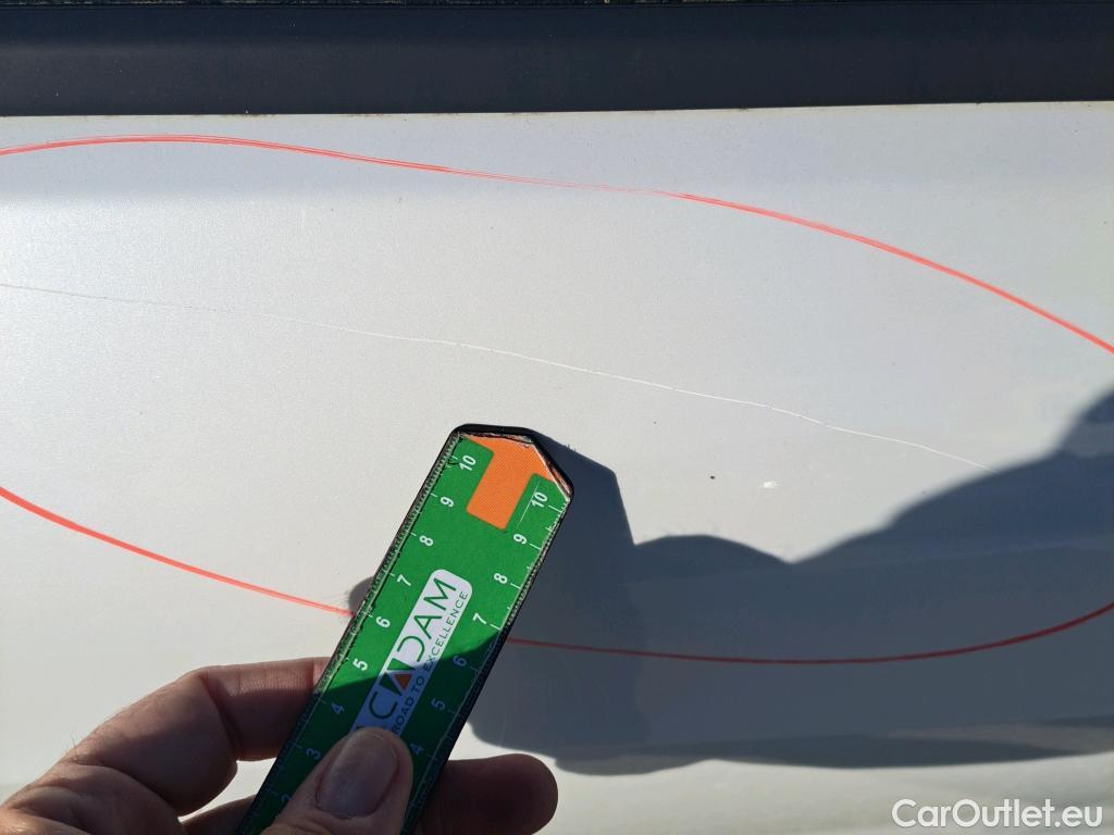  Bmw  Serie 1 BMW  / 2019 / 5P / berlina con portón 118i #6