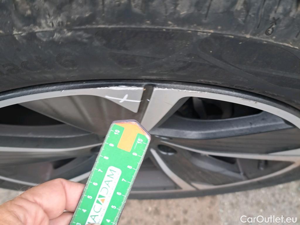  Cupra  Formentor CUPRA  / 2020 / 5P / todoterreno 1.4 e-Hybrid 150kW (204 CV) DSG (AC) #7