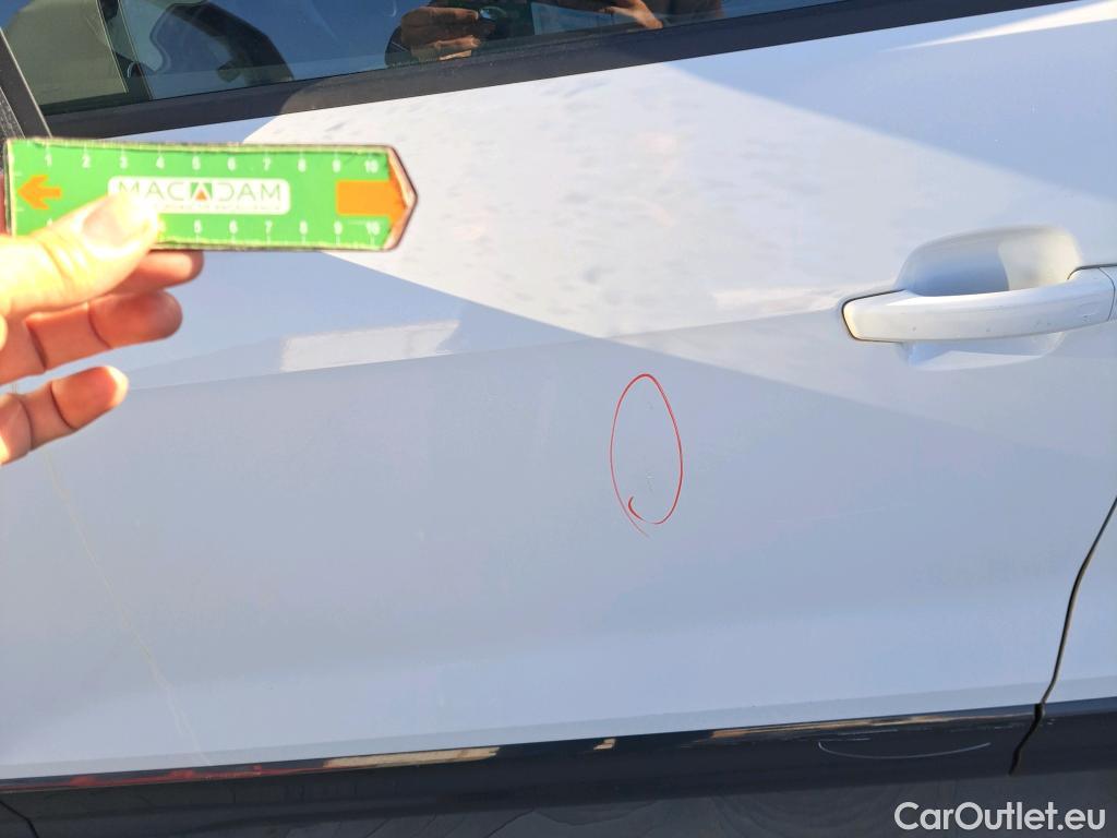  Audi  Q2 AUDI  / 2016 / 5P / todoterreno Design 30 TFSI 85kW (116CV) #16